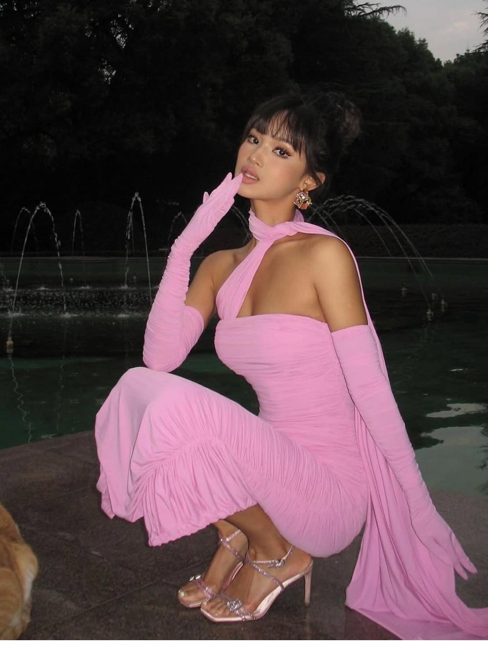 Nana Jacqueline Kimberly Dress in hot pink - Picture 9 of 10